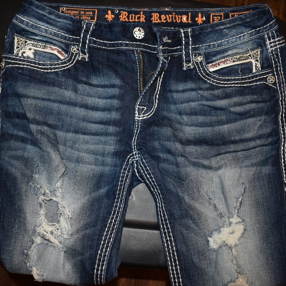 Rock revival noelle Capri